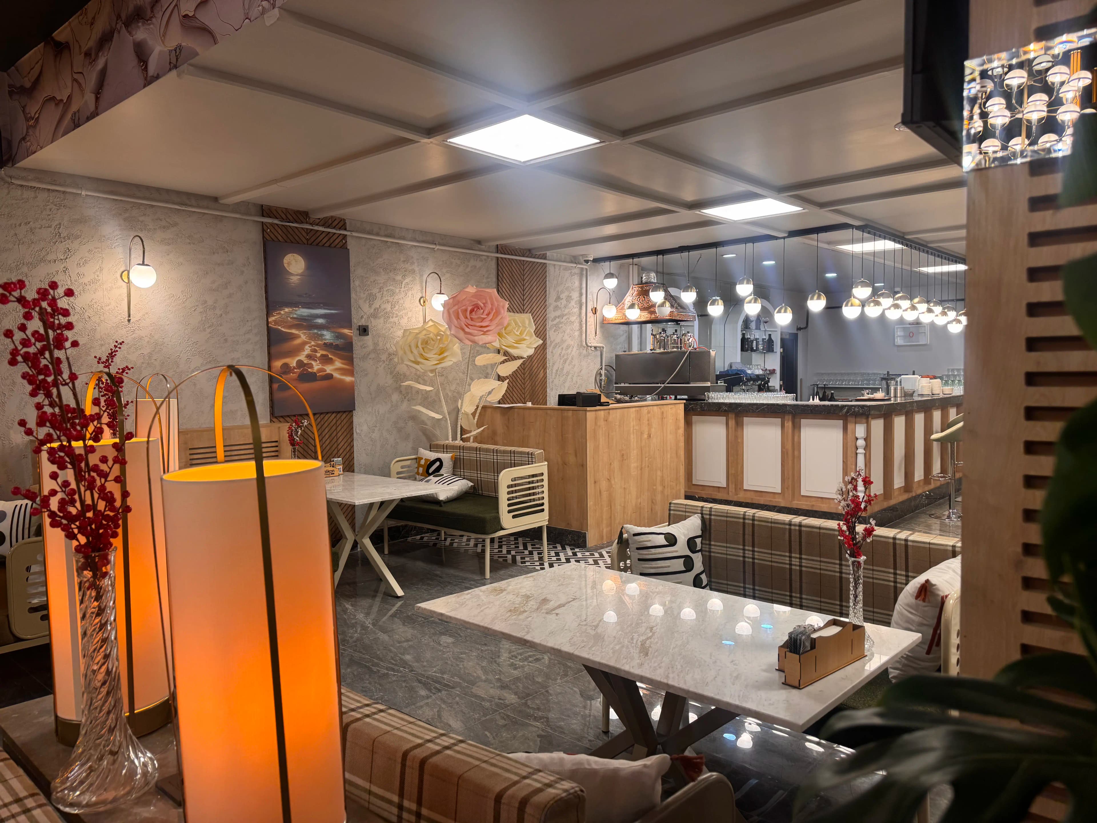 Balkon Cafe ortamı 2