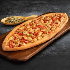 Tavuklu Pide
