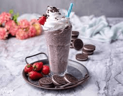 Çilekli Oreo Milkshake